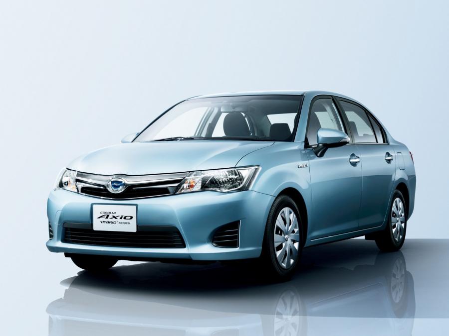 Toyota Corolla Axio Hybrid G '2013